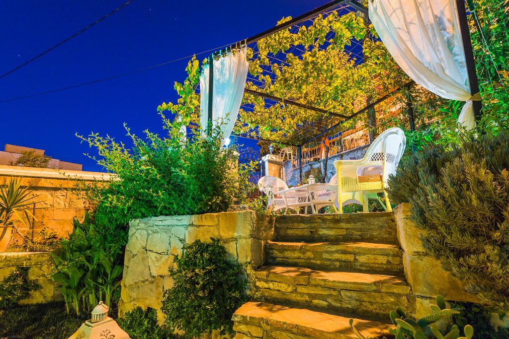 Cunda Esen Hotel Ayvalik Exterior photo